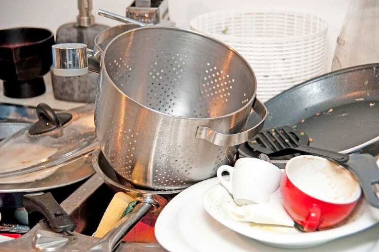 discoloration stainless steel pan